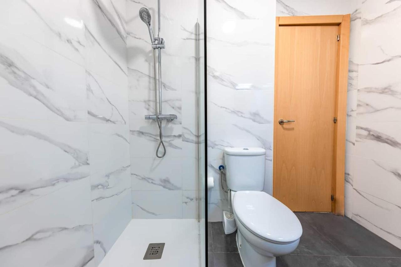 Private Rooftop & Elegant Studio - Center By Rems Daire Málaga Dış mekan fotoğraf