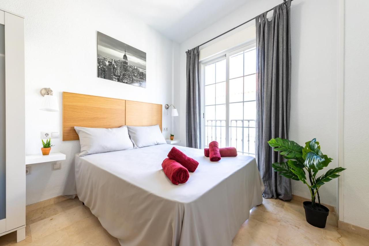 Private Rooftop & Elegant Studio - Center By Rems Daire Málaga Dış mekan fotoğraf