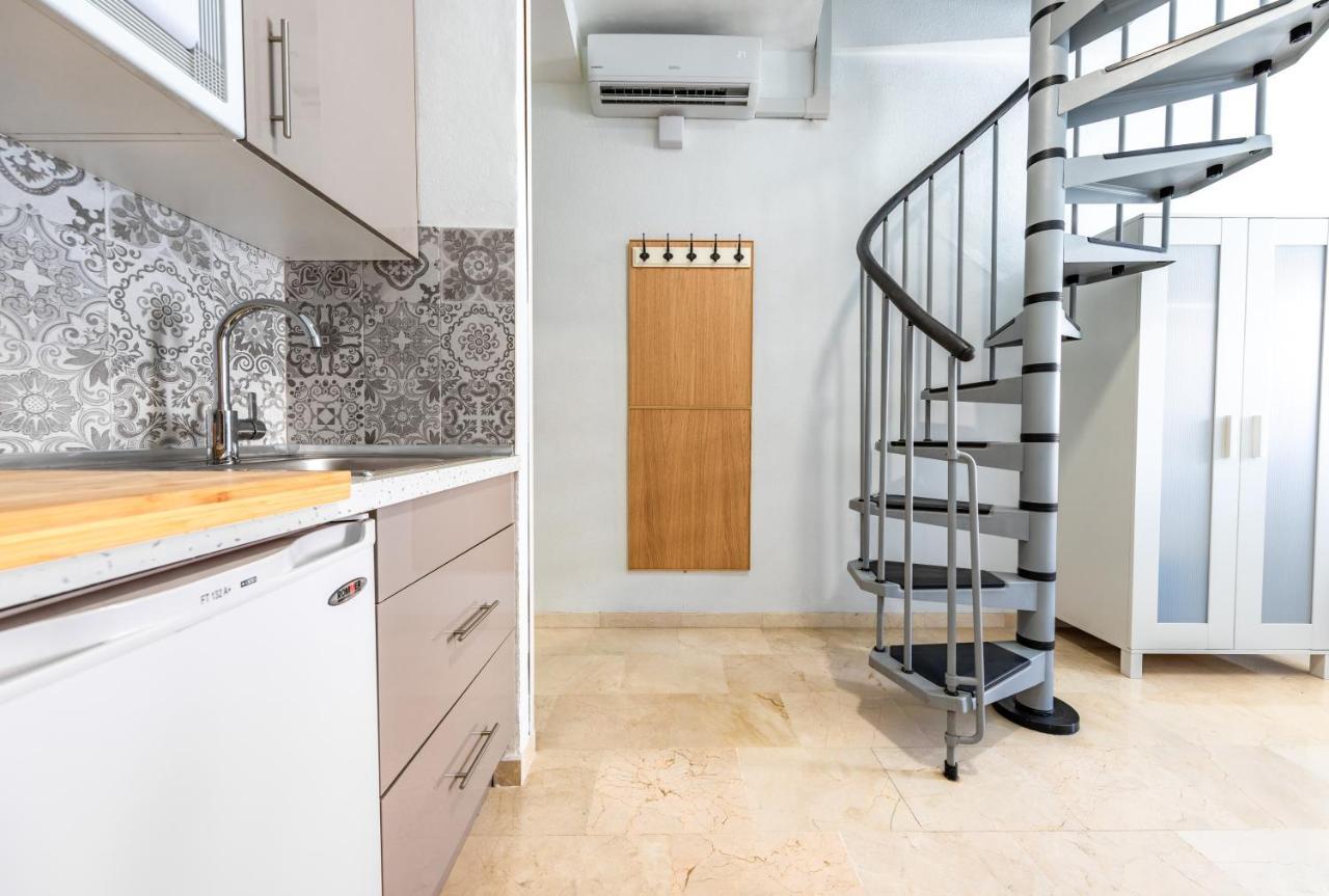 Private Rooftop & Elegant Studio - Center By Rems Daire Málaga Dış mekan fotoğraf